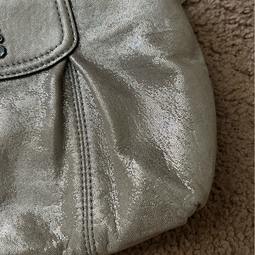 Coach- Handbag​​​​​​​​​ - Picture 2 of 4